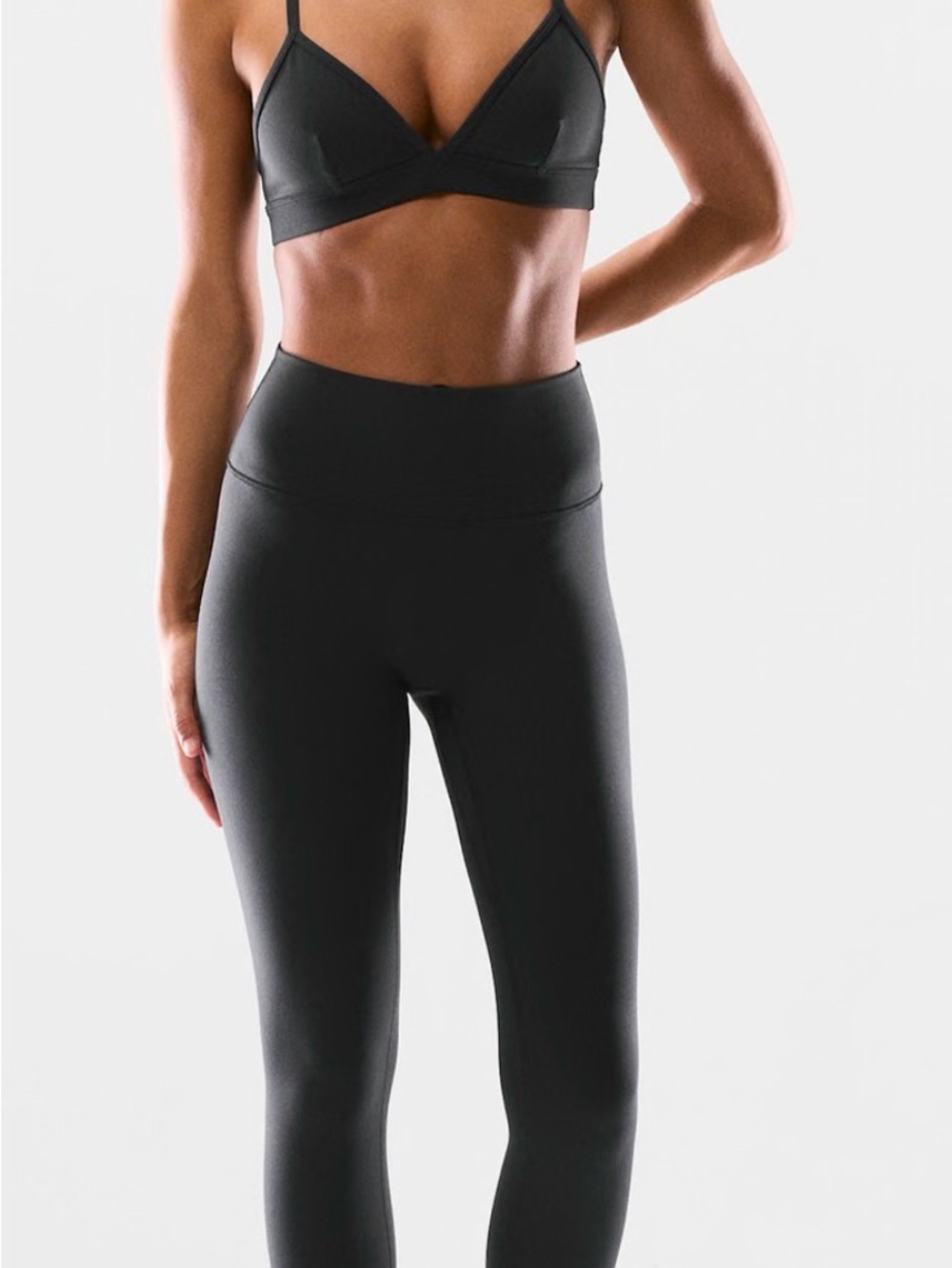 Aritzia Life Vibrant Sports Bra -Villa pink